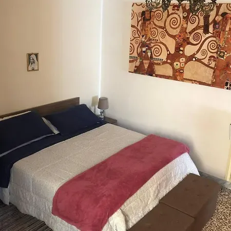 Casa In Centro Tre Minuti A Piedi Dal Lungomare. Apartmán Soverato Marina